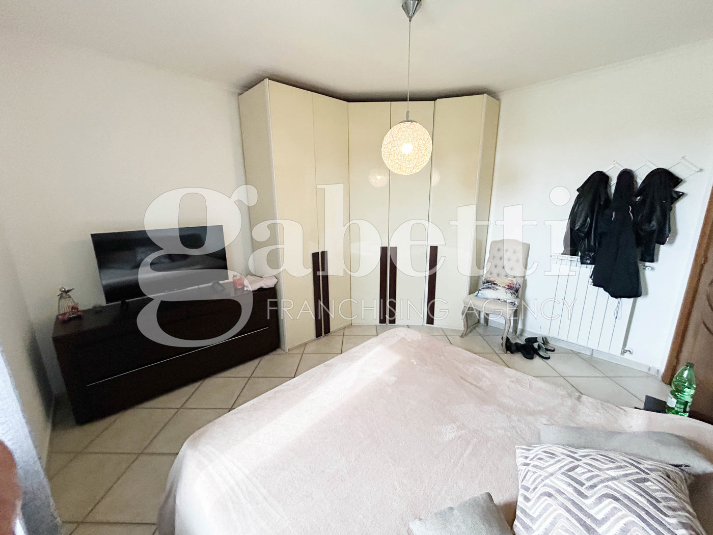 Trilocale ristrutturato a Giugliano in Campania