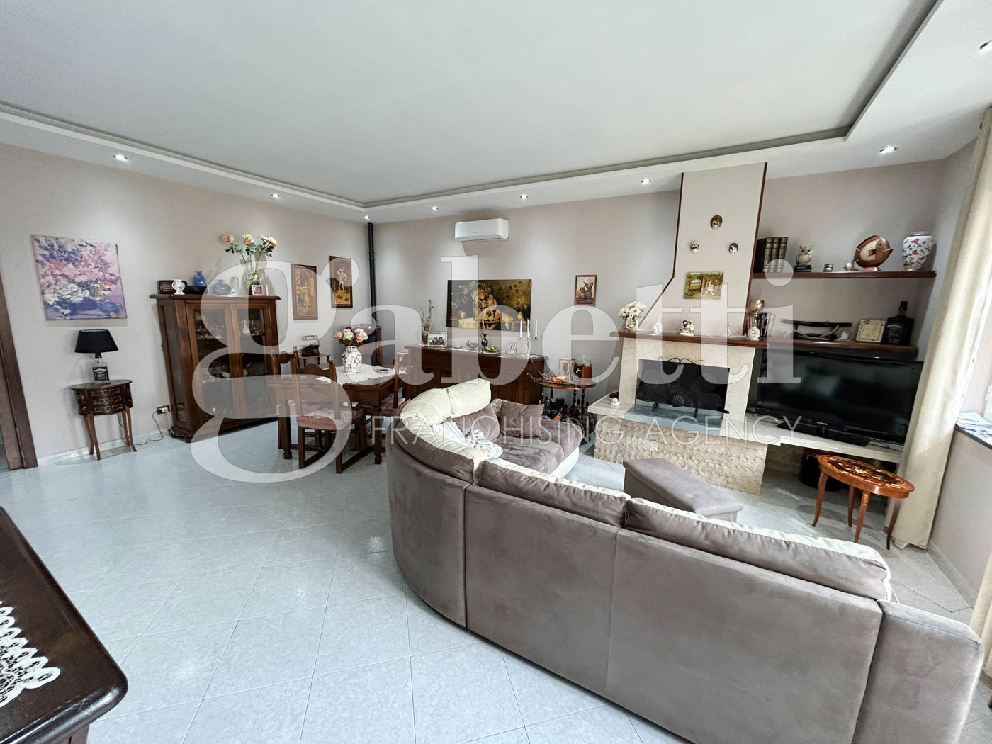 Villa in vendita a Giugliano in Campania