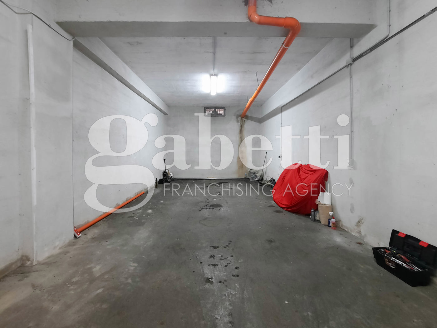 Box/Garage 51mq in vendita a Giugliano in Campania