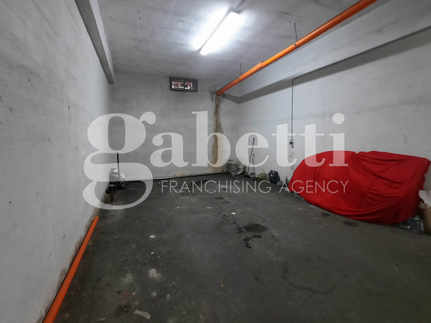 Box/Garage 51mq in vendita a Giugliano in Campania