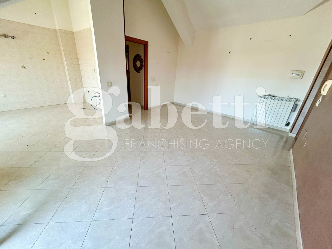 Trilocale in affitto a Giugliano in Campania