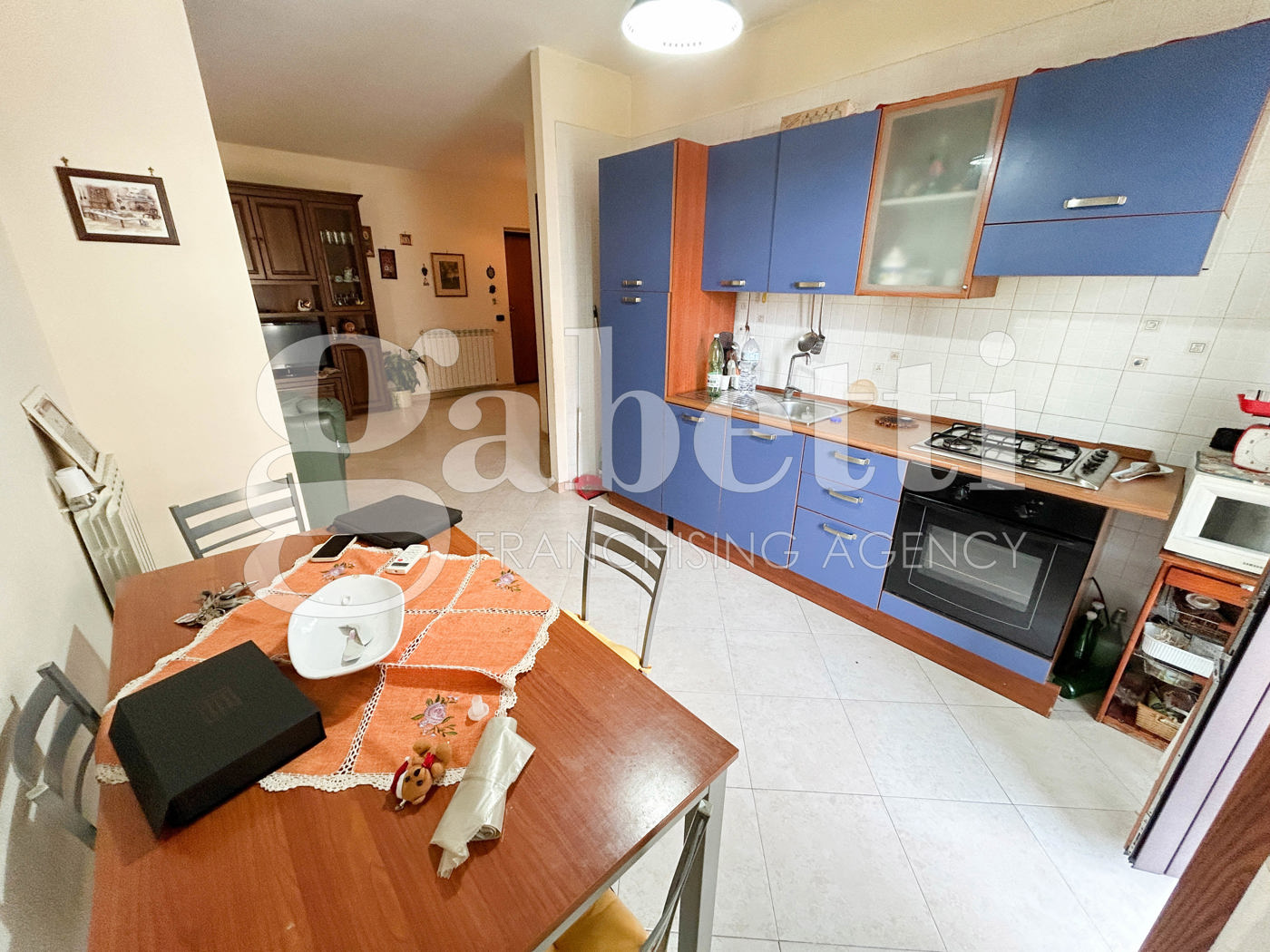 Trilocale arredato in affitto a Giugliano in Campania