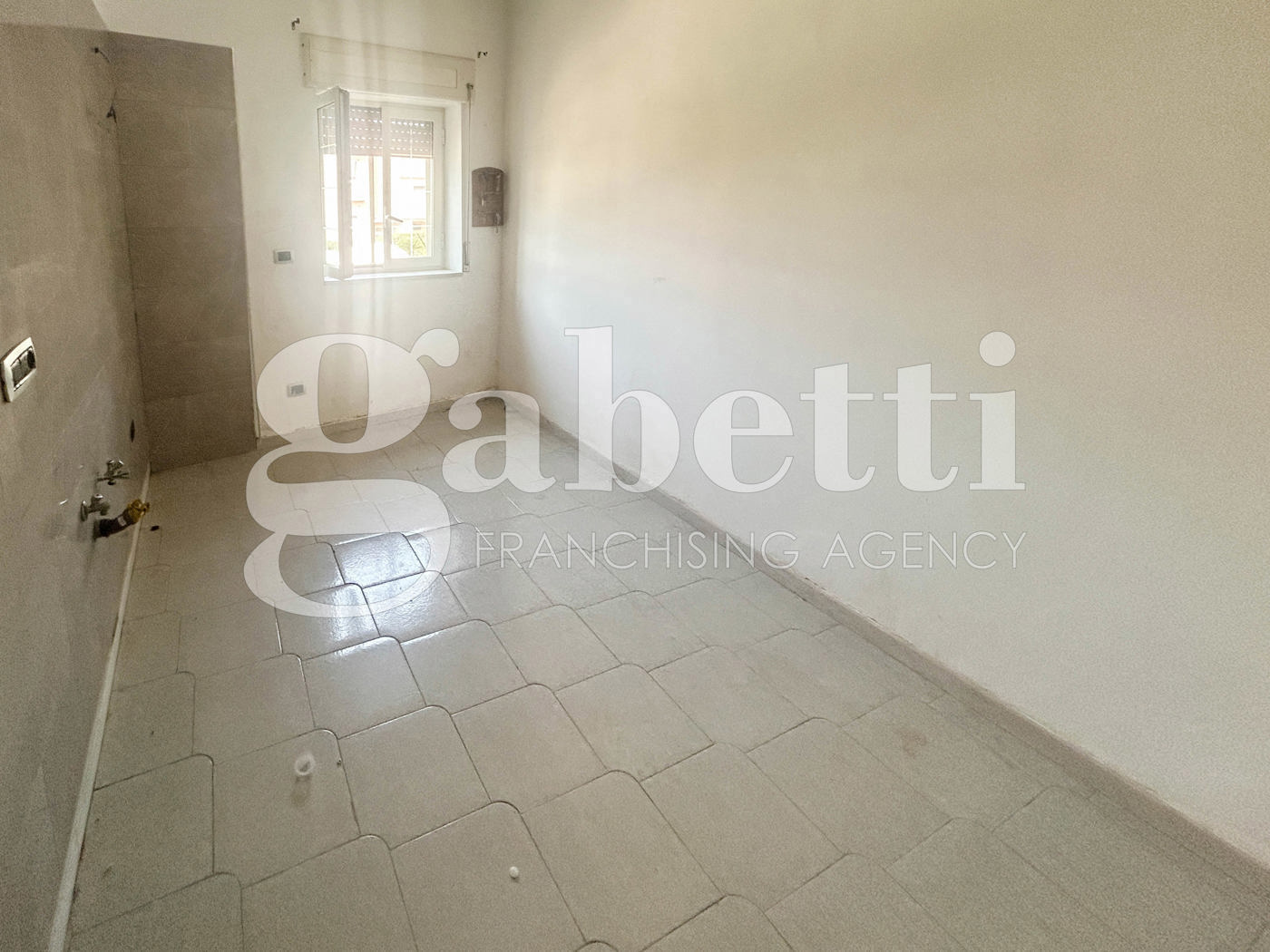 Quadrilocale con box doppio a Giugliano in Campania