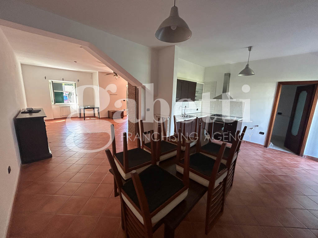 Villa arredata in affitto a Giugliano in Campania