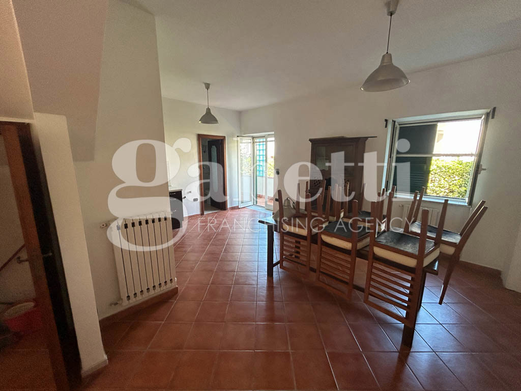 Villa arredata in affitto a Giugliano in Campania