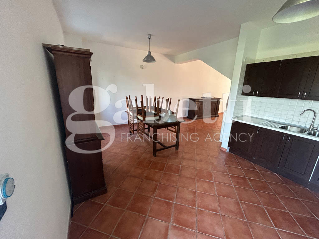 Villa arredata in affitto a Giugliano in Campania