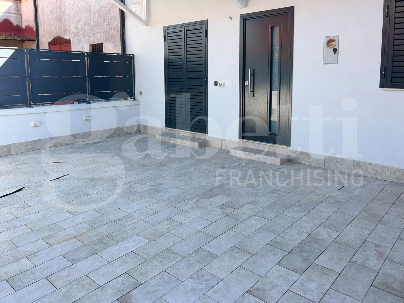 Casa indipendente con giardino a Pozzuoli