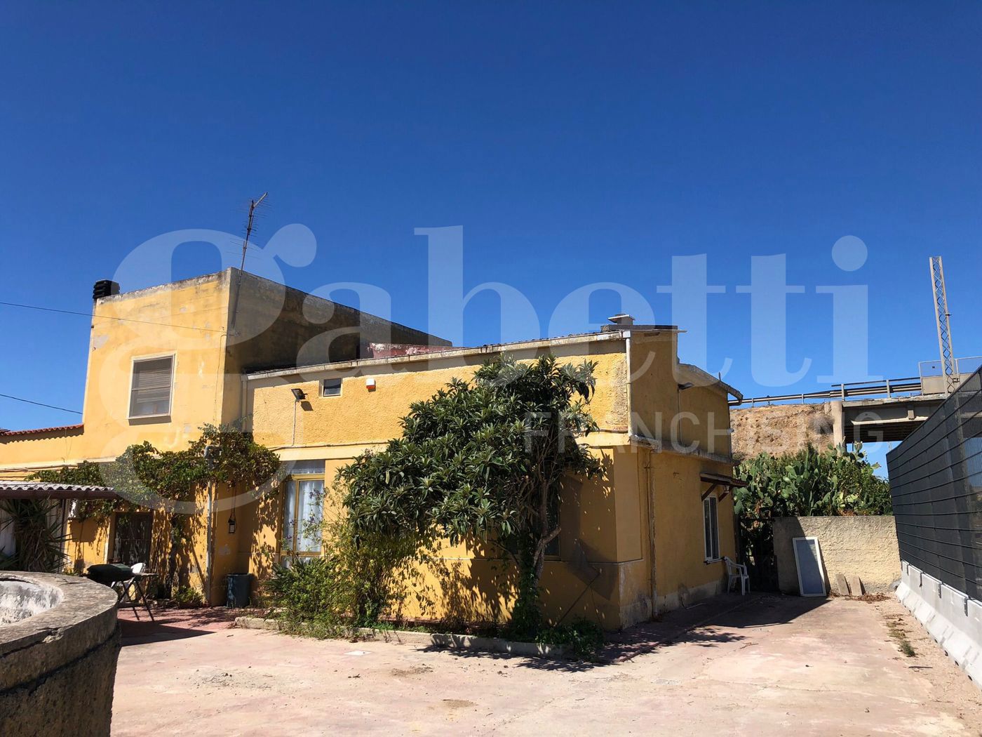 Casa indipendente arredata in affitto a Elmas