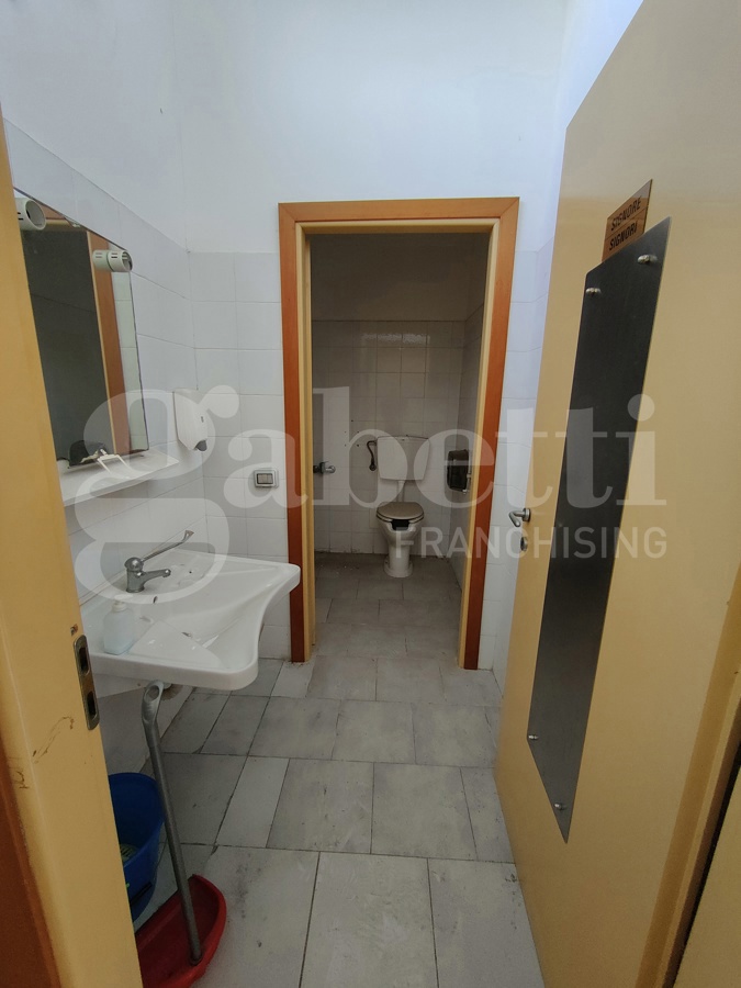 Negozio in vendita a Assemini