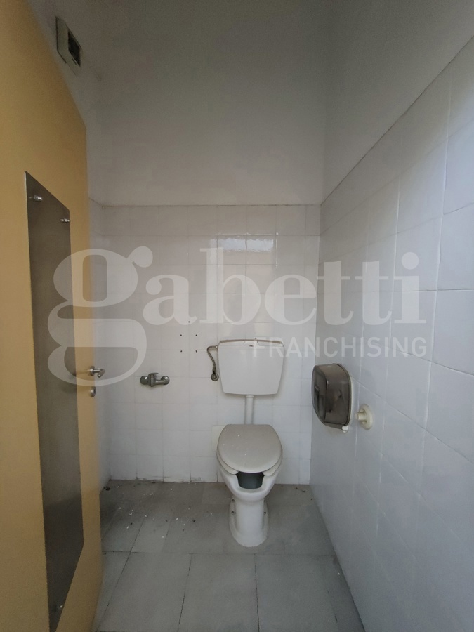 Negozio in vendita a Assemini