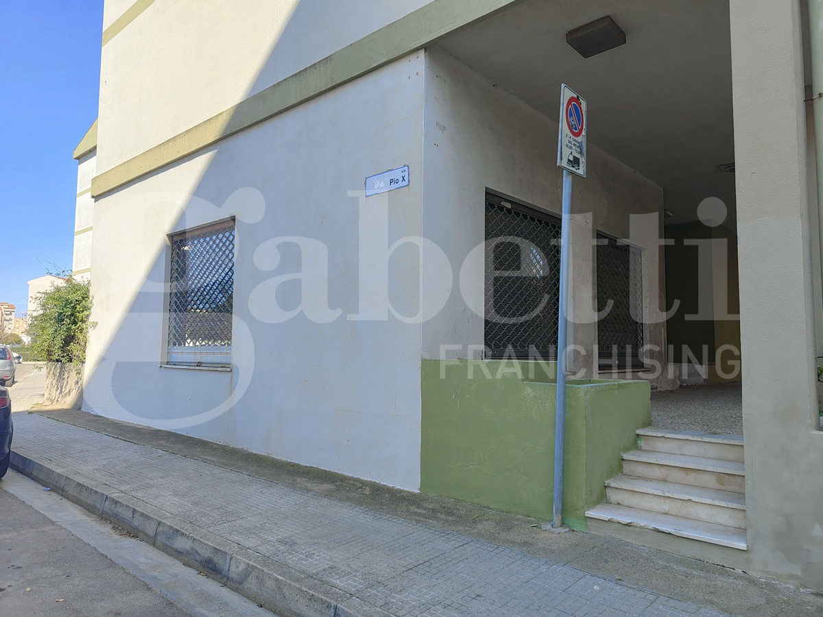 Negozio in vendita a Assemini