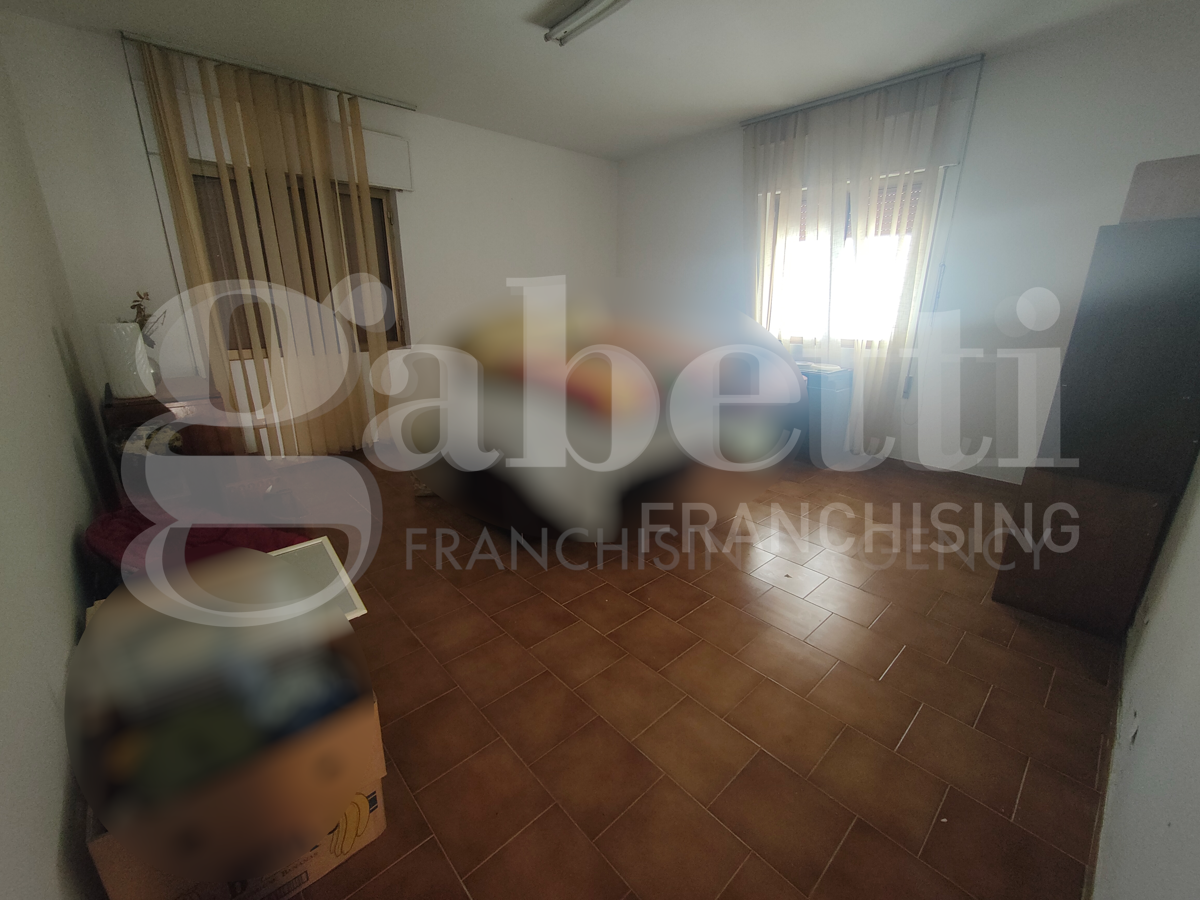 Ufficio in vendita a Uta