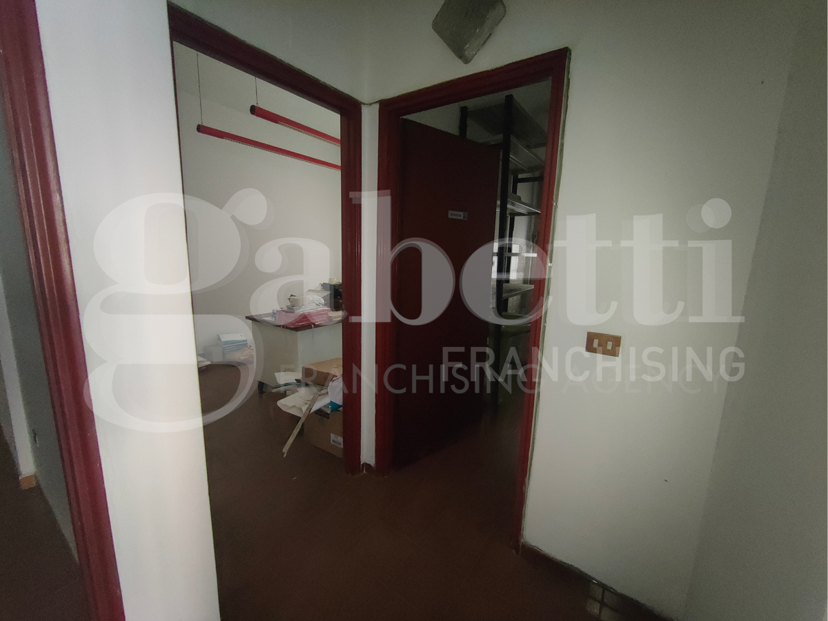 Ufficio in vendita a Uta