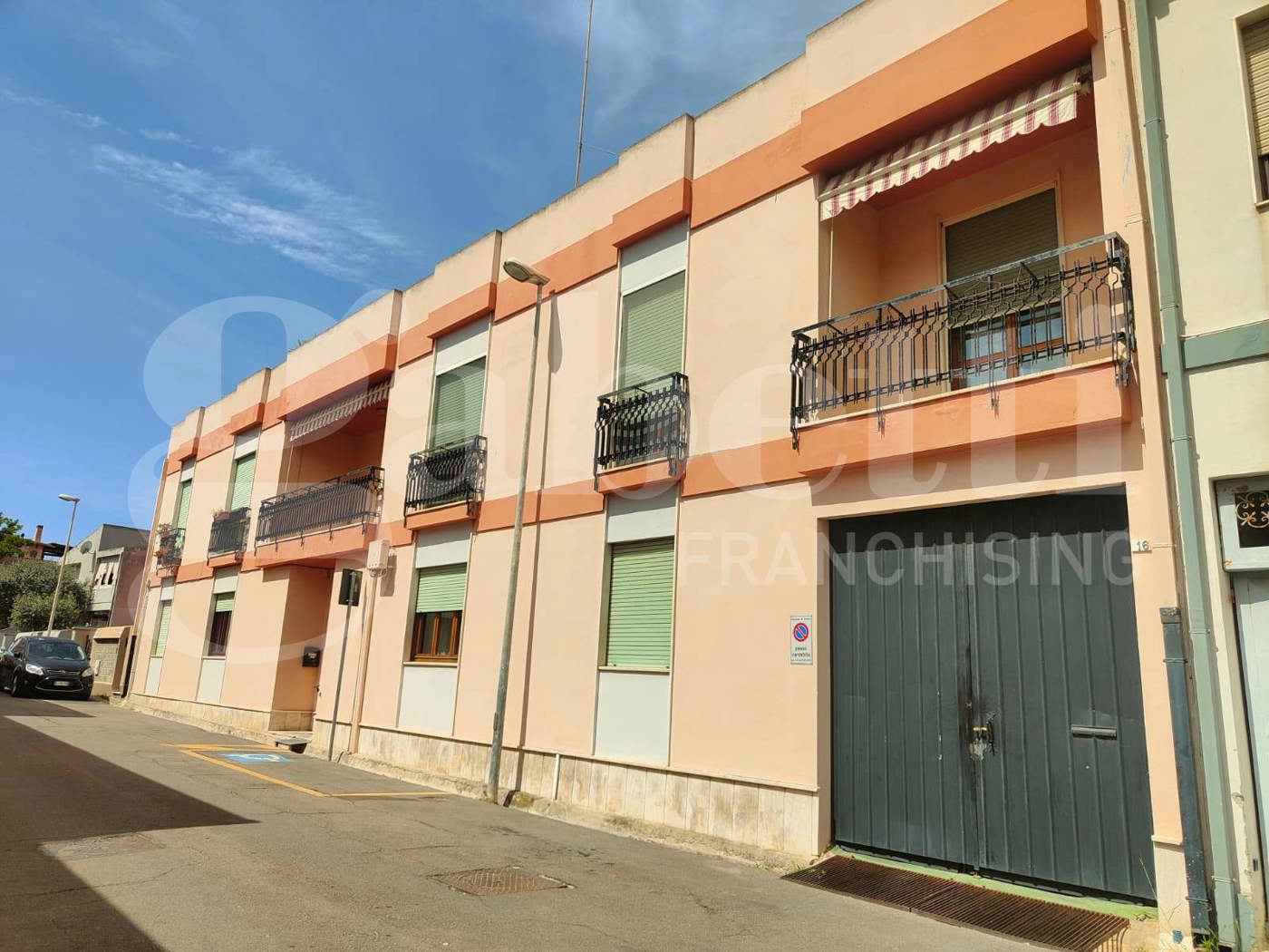 Quadrilocale in vendita a Elmas