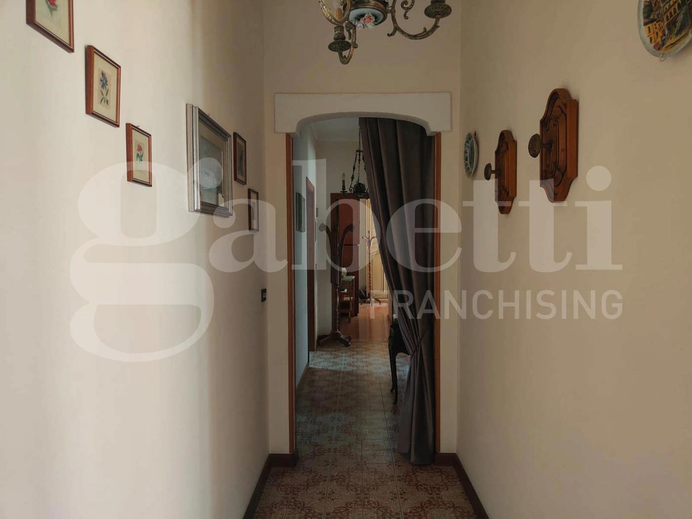 Quadrilocale in vendita a Elmas