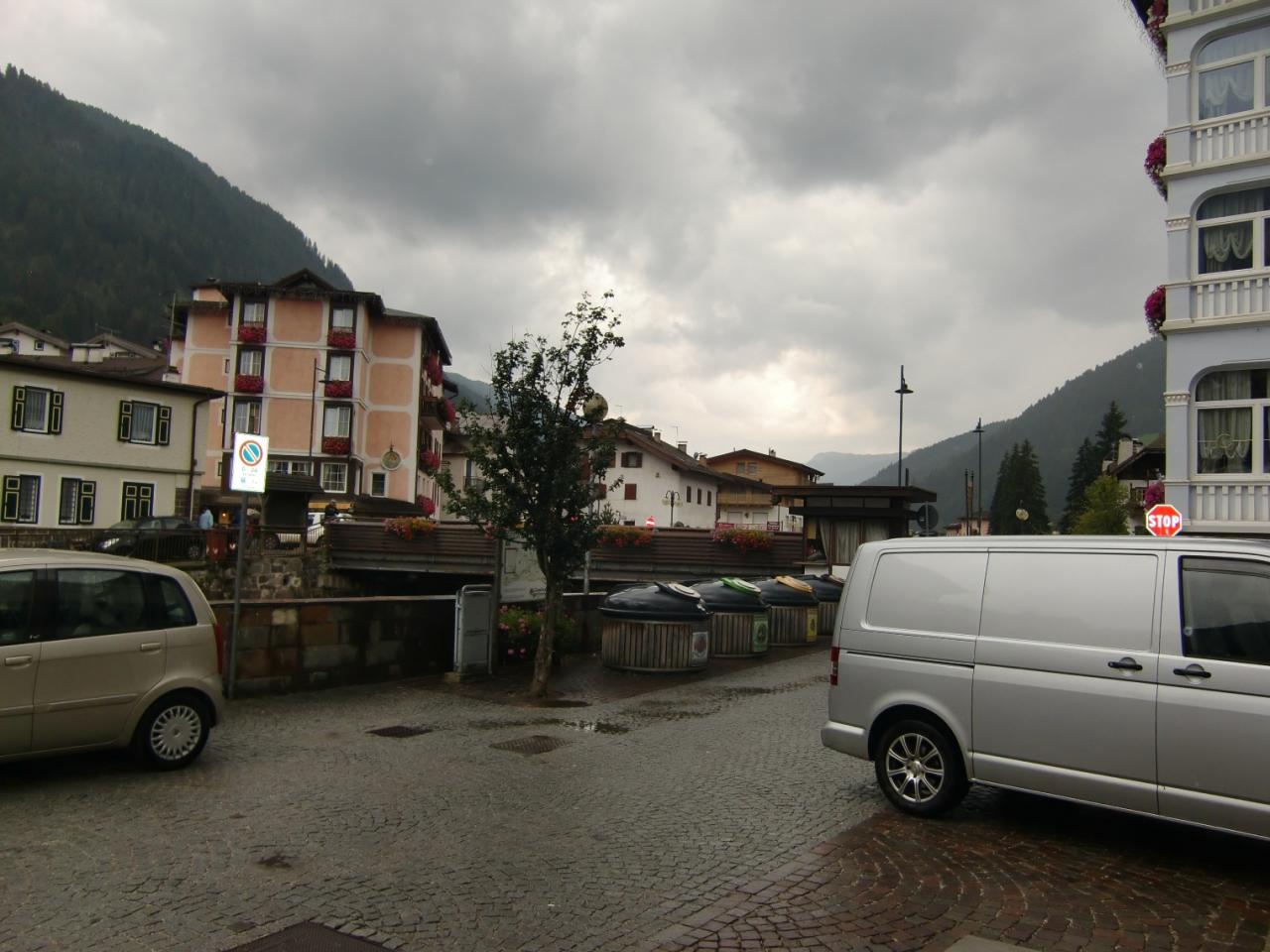 Locale commerciale in vendita a Moena