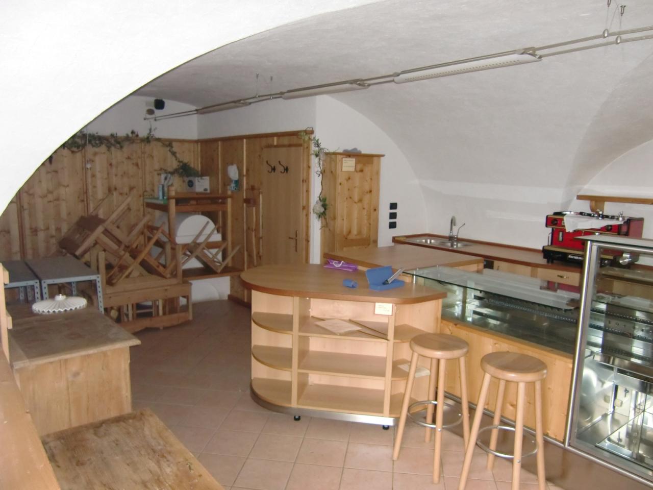 Locale commerciale in vendita a Moena