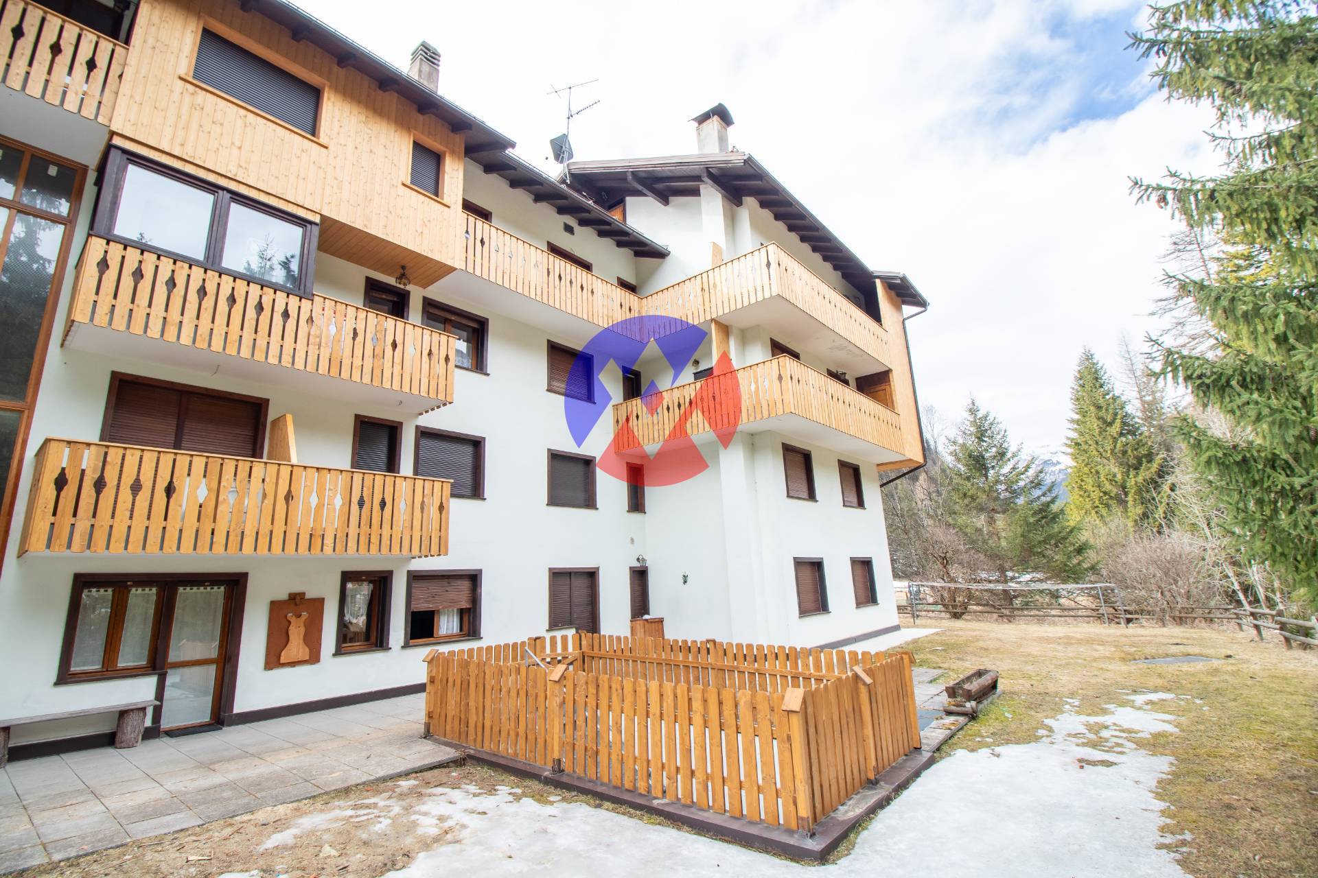 Appartamento in vendita a Campitello di Fassa, Cercen