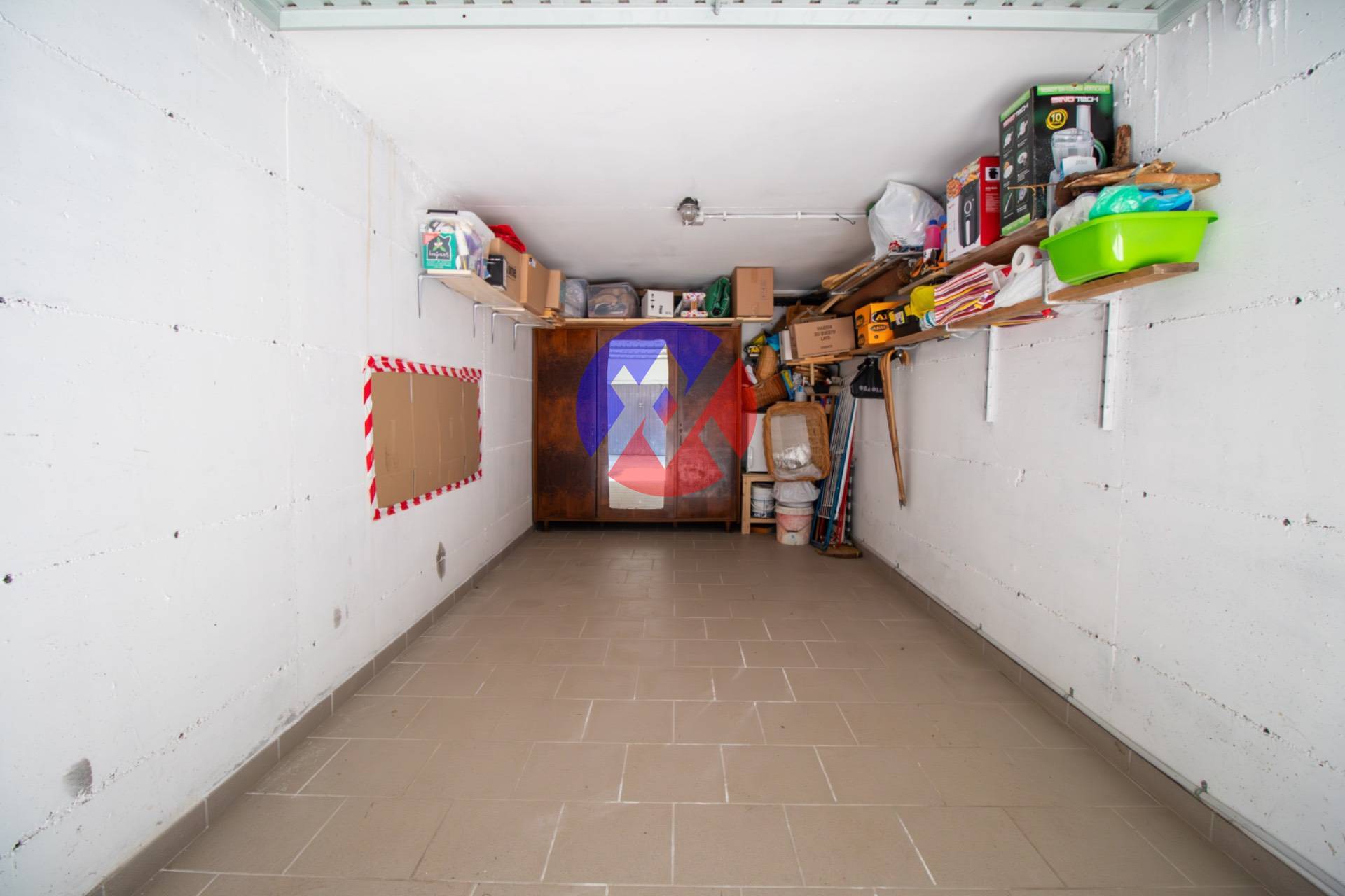 Box o garage in vendita a Mazzin