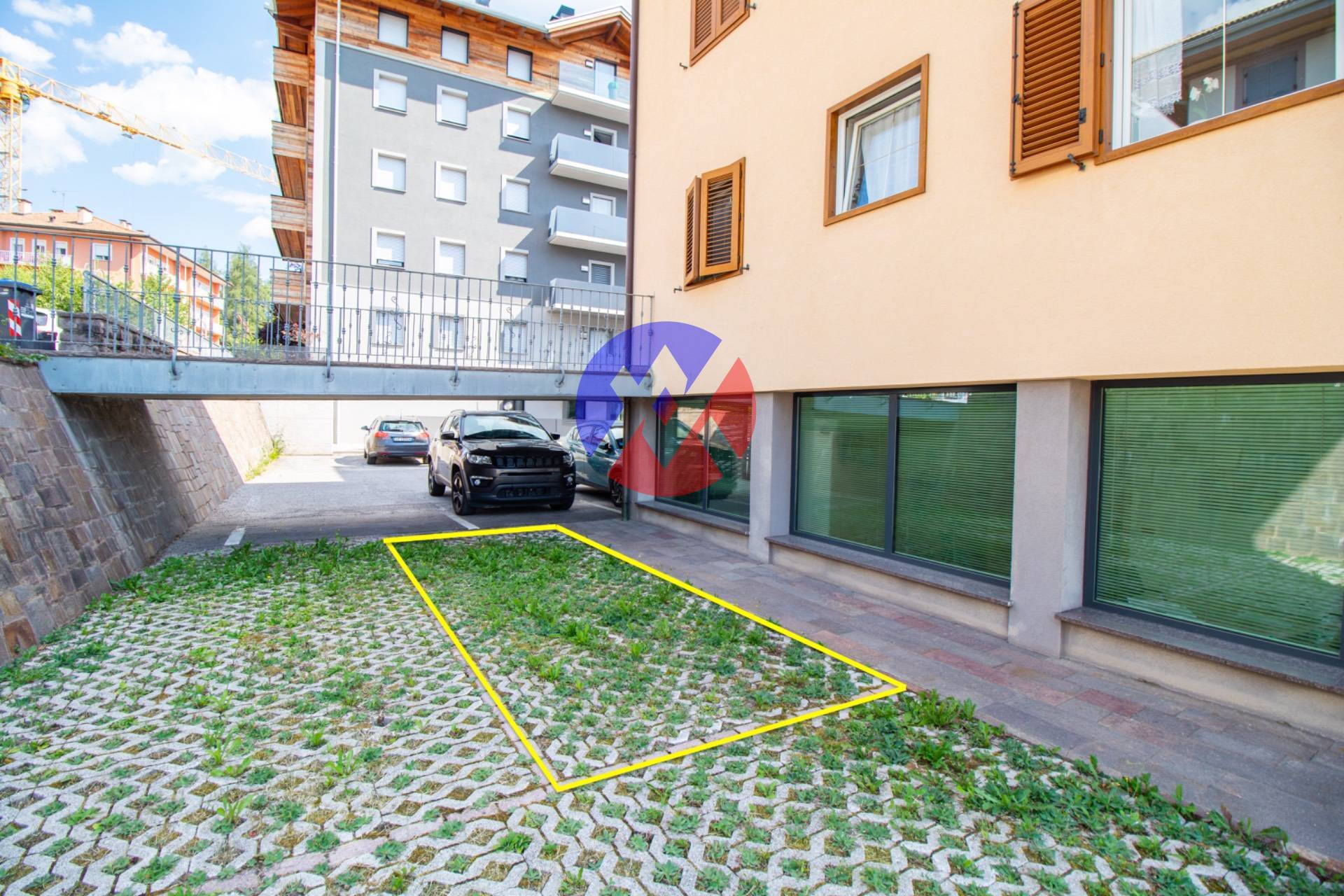 Posto auto scoperto in vendita a Cavalese