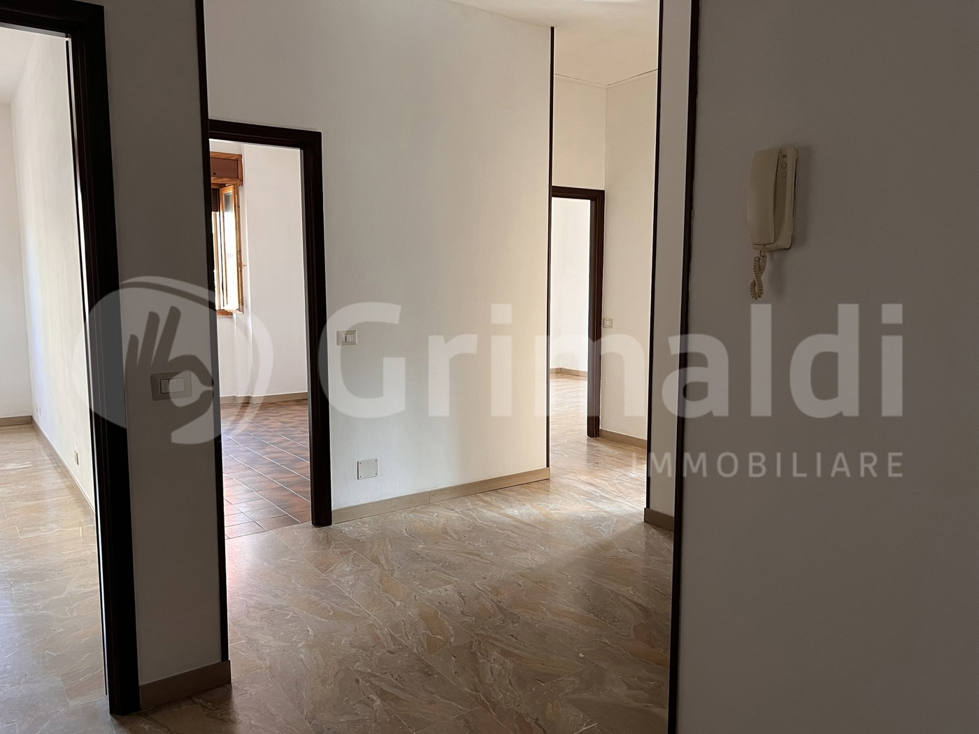 Ufficio in affitto a Opera