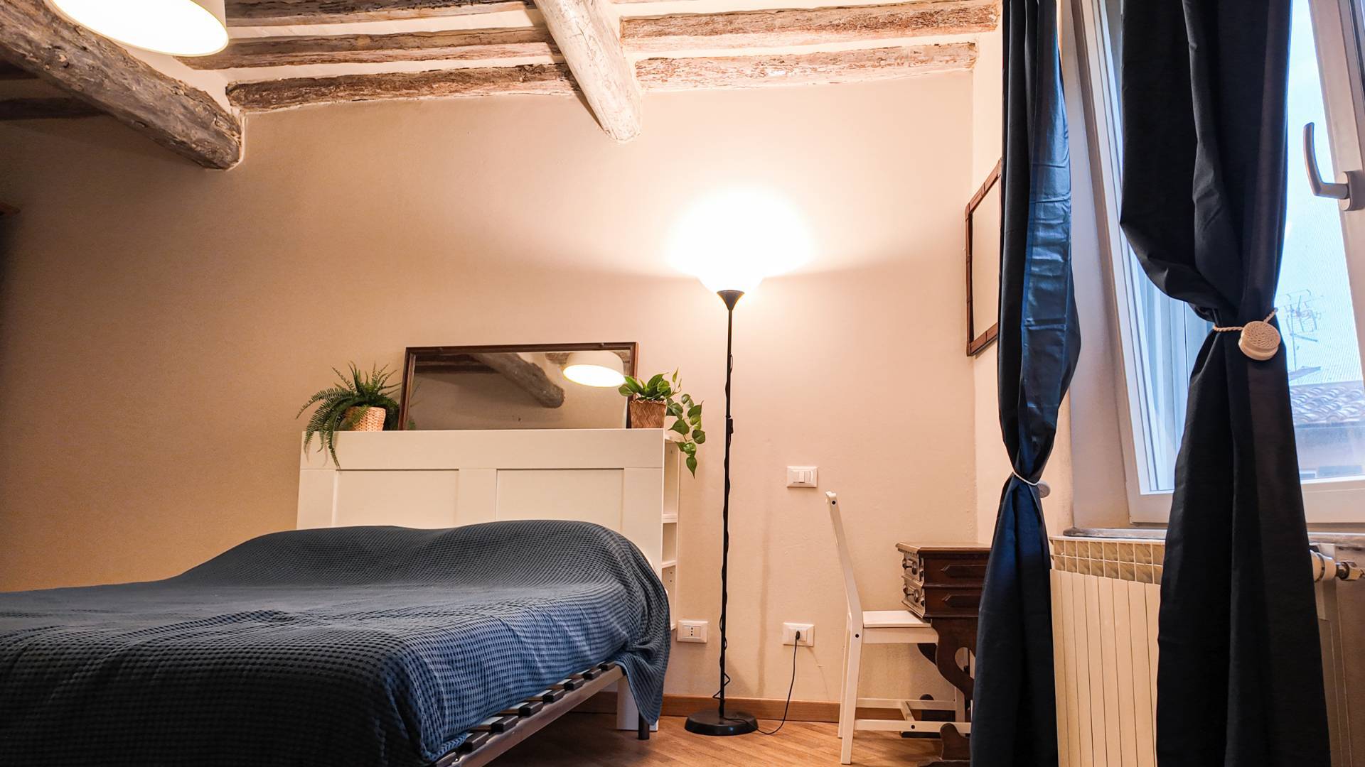 Trilocale arredato in affitto a Pisa