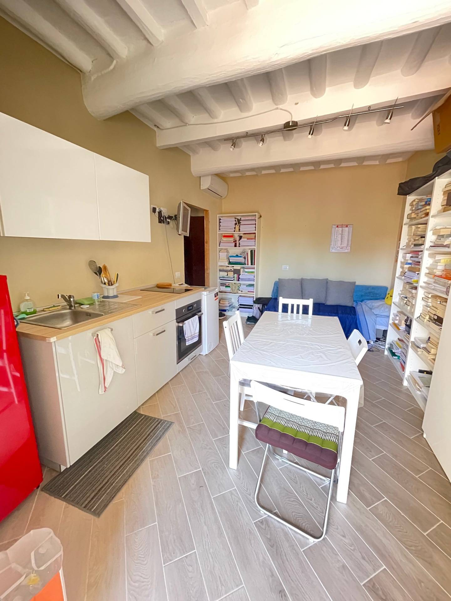 Bilocale arredato in affitto a Pisa