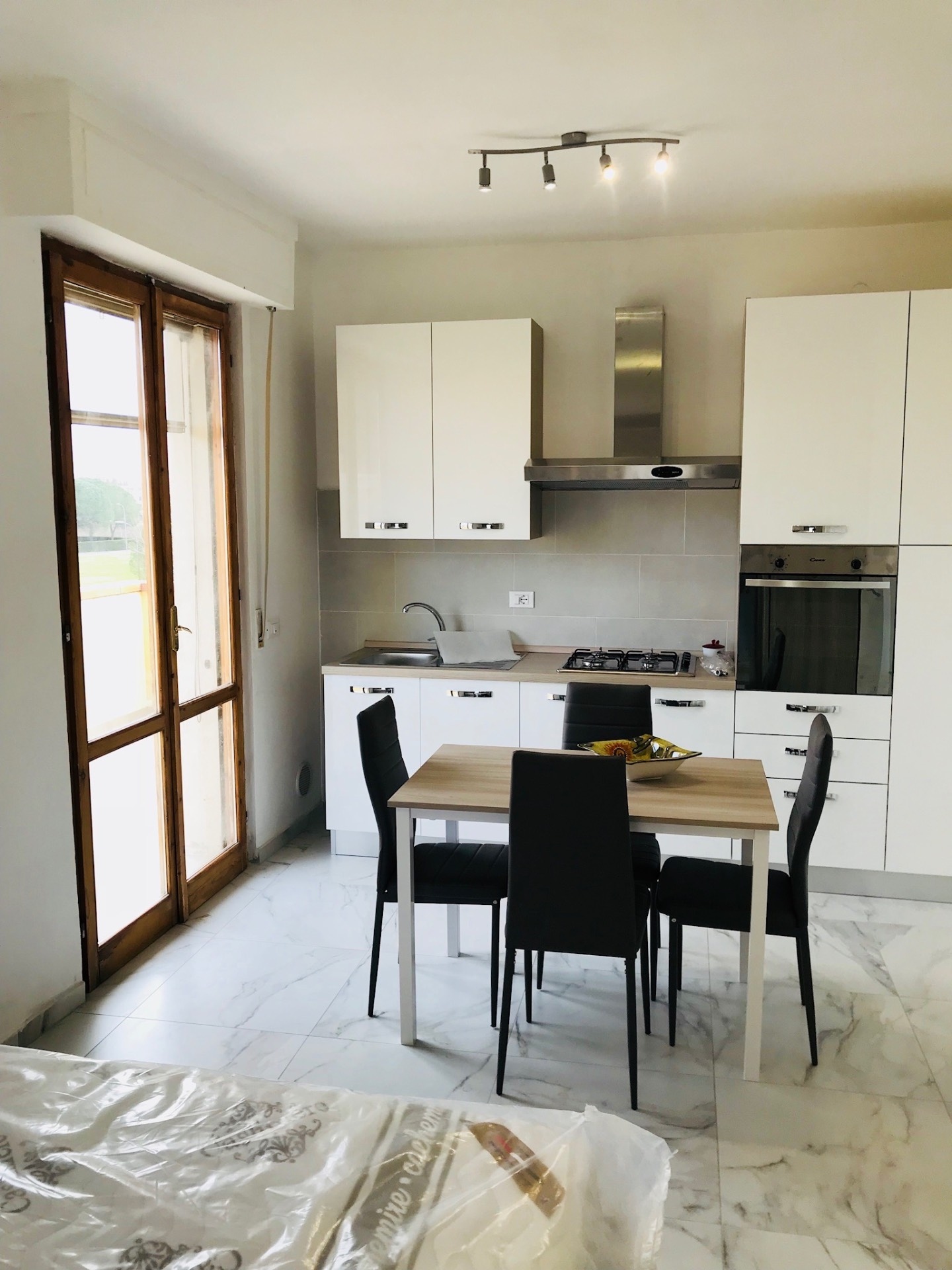 Monolocale arredato in affitto a Pisa