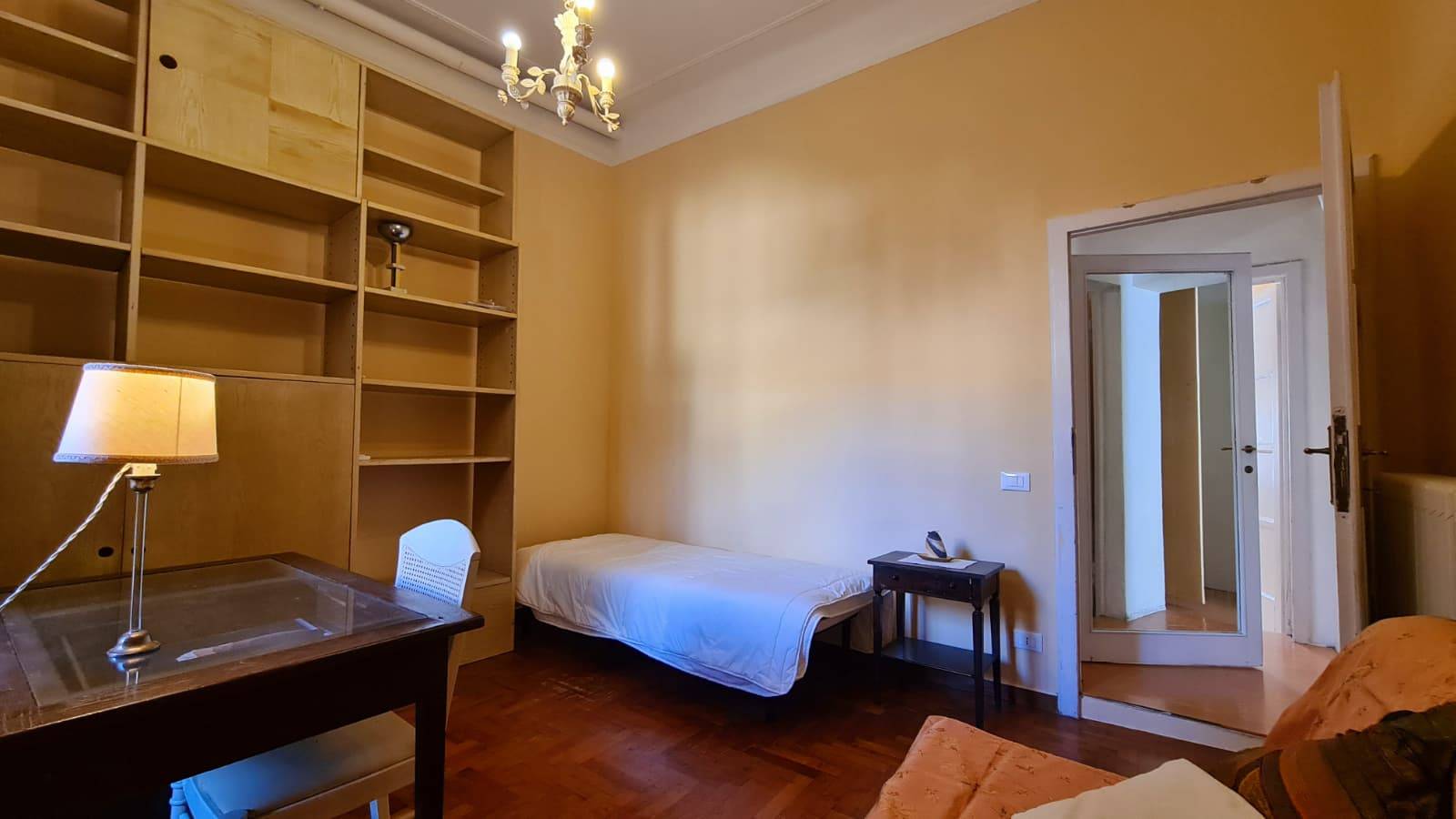 Trilocale arredato in affitto a Pisa