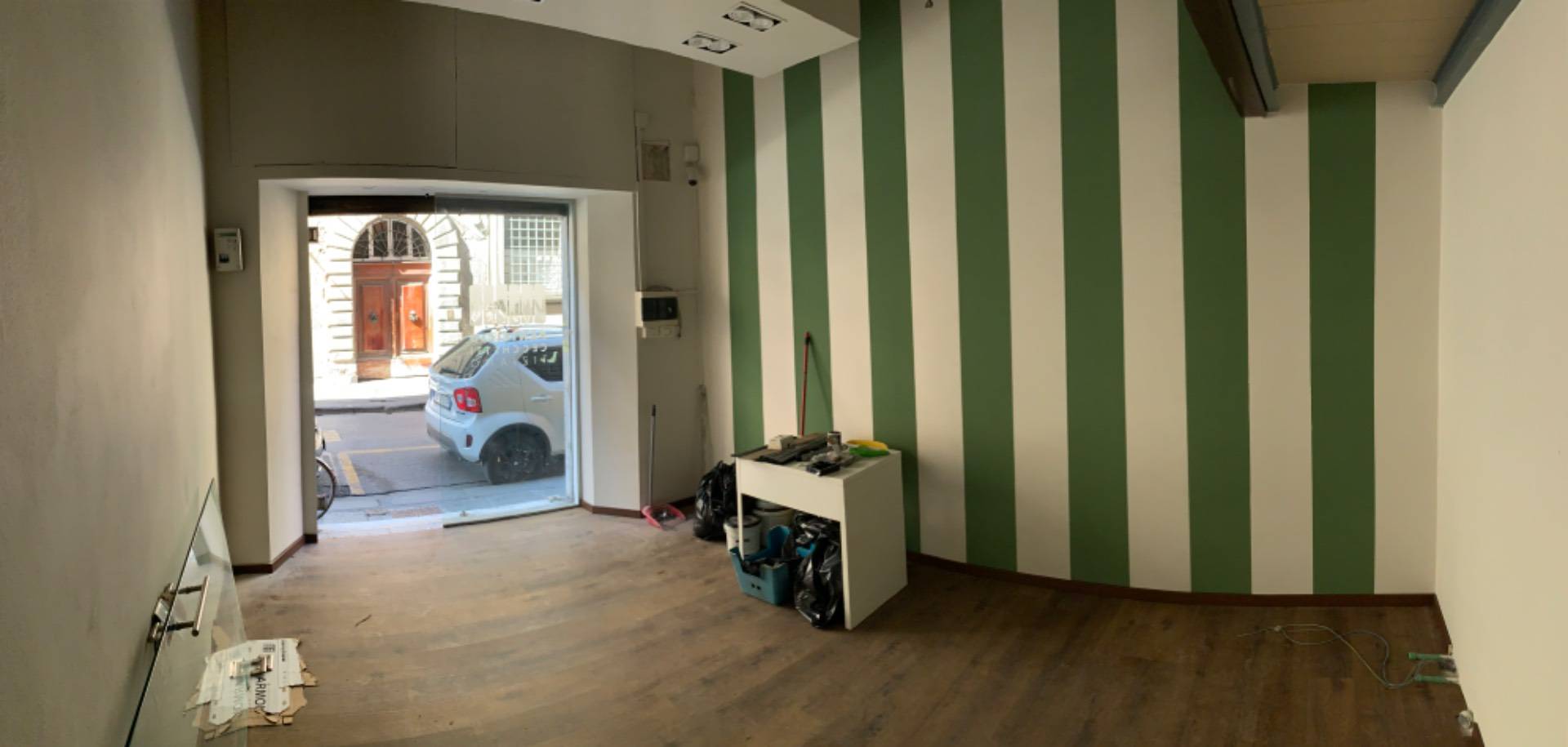 Locale commerciale in affitto a Pisa