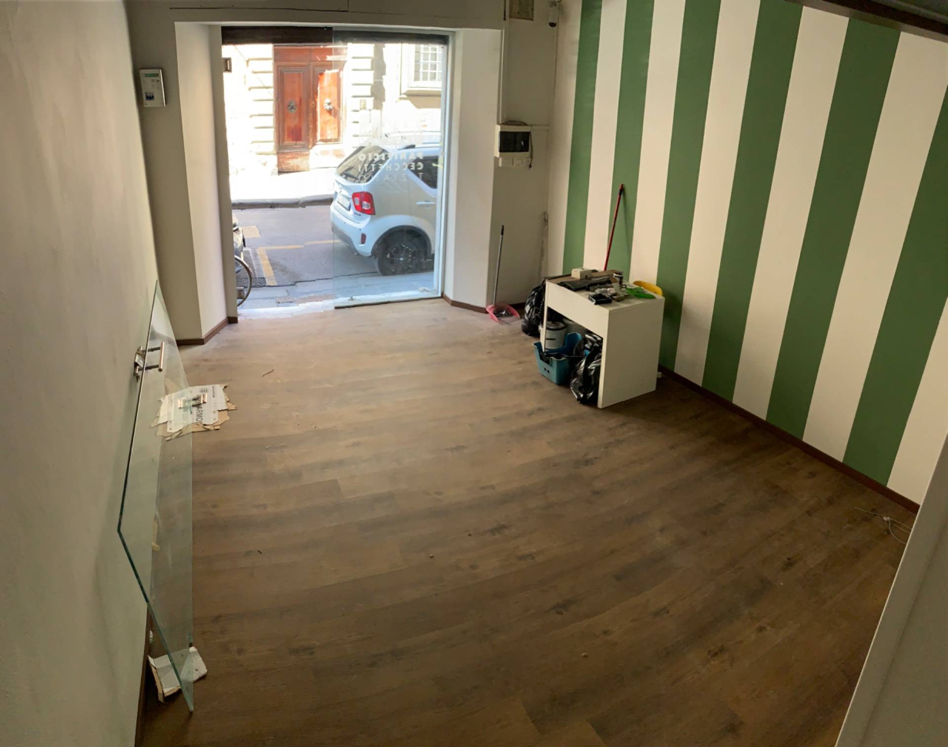 Locale commerciale in affitto a Pisa