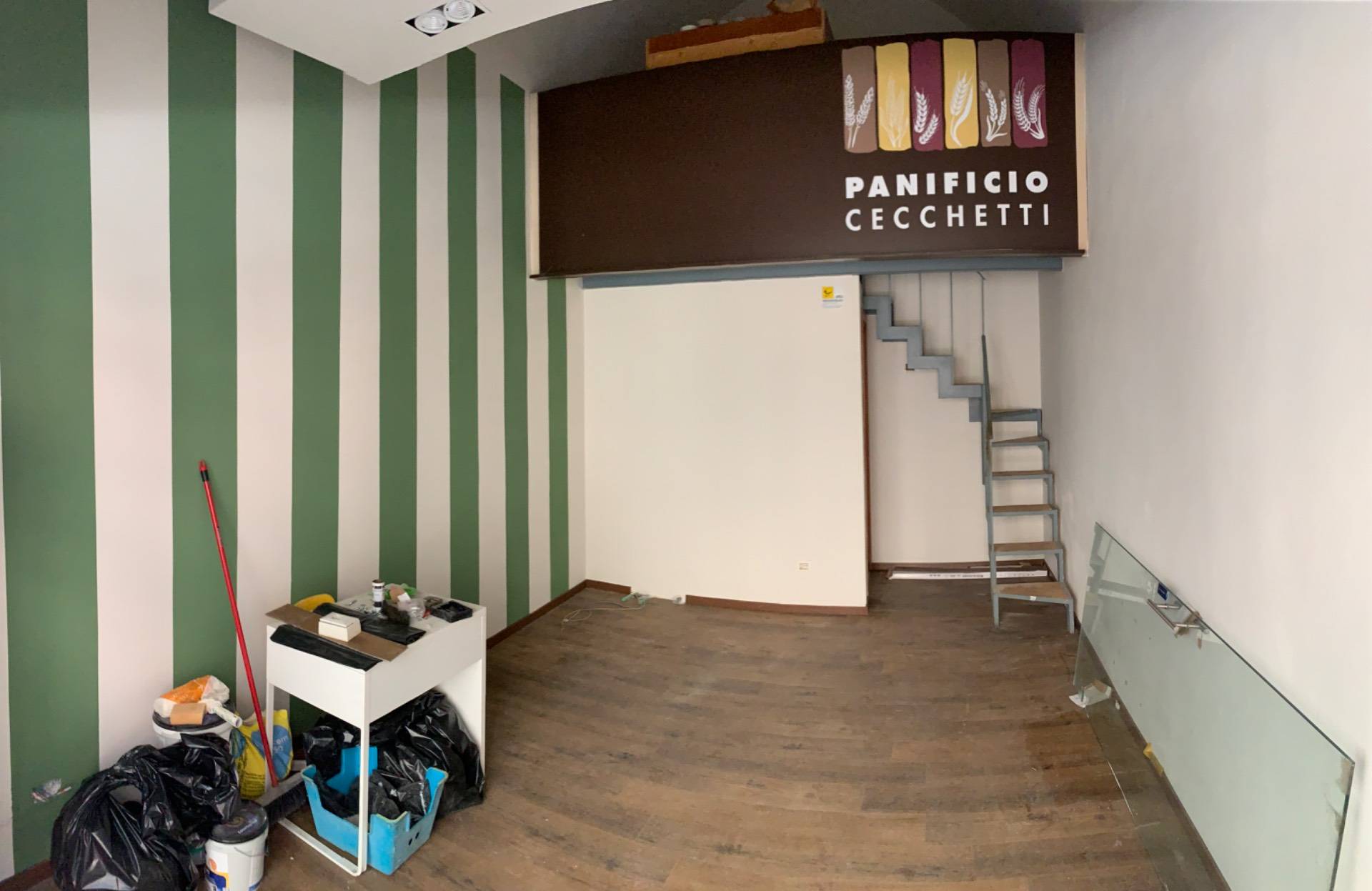 Locale commerciale in affitto a Pisa