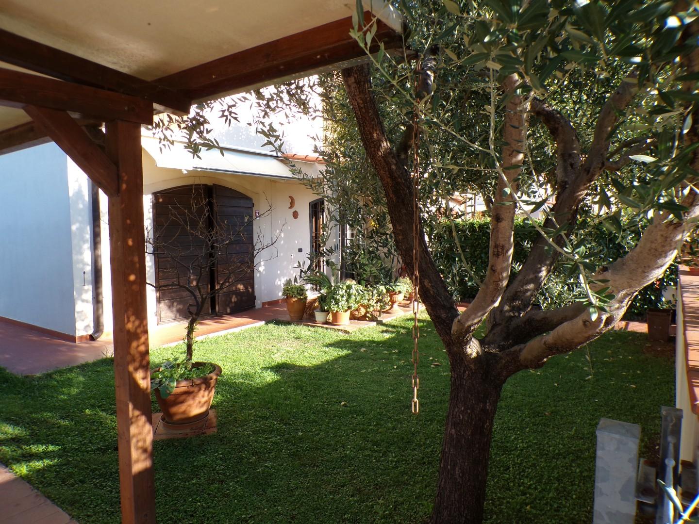 Villa Bifamiliare in vendita, Cascina san lorenzo alle corti