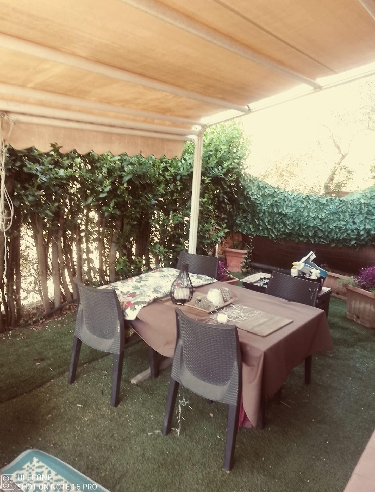 Villa con giardino, Calcinaia oltrarno