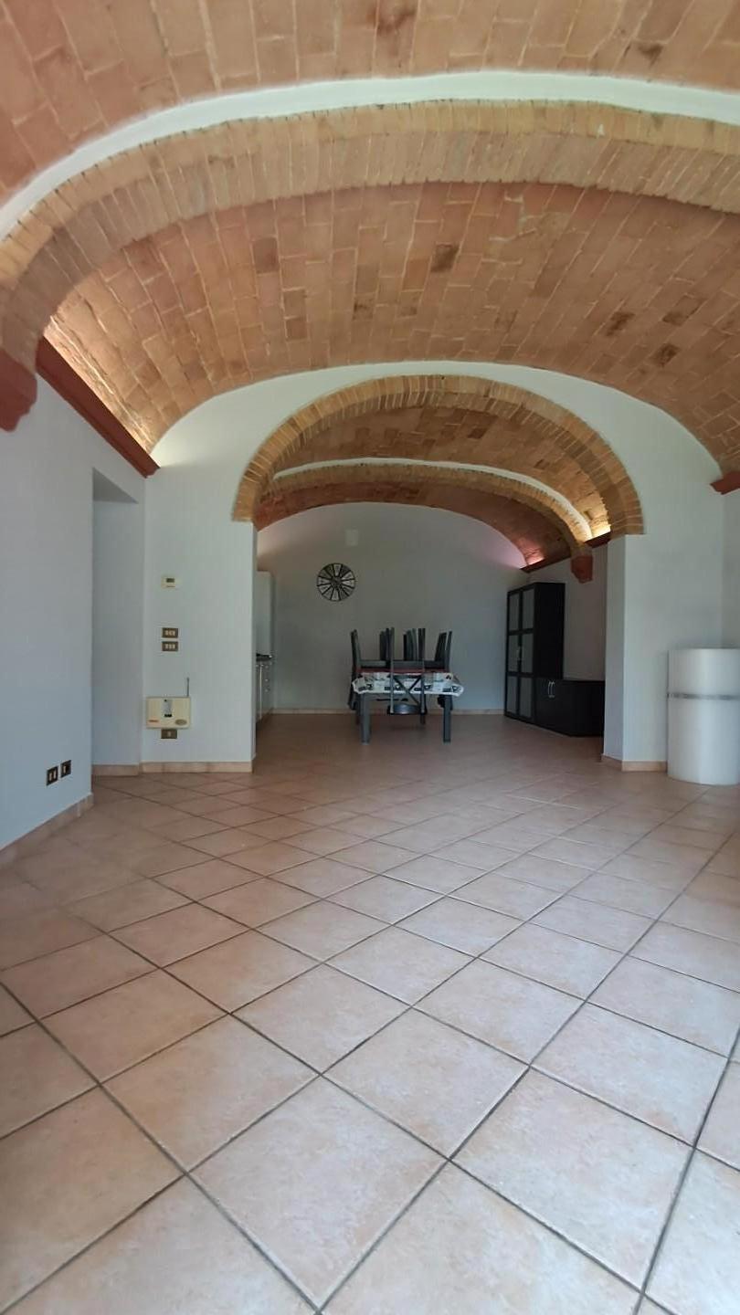 Quadrilocale con giardino a Cascina