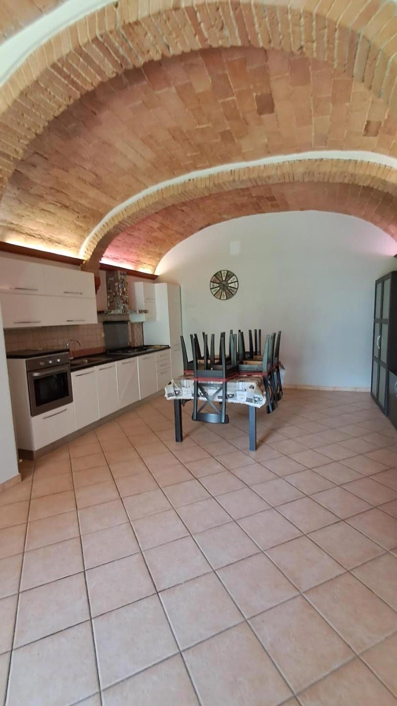 Quadrilocale con giardino a Cascina