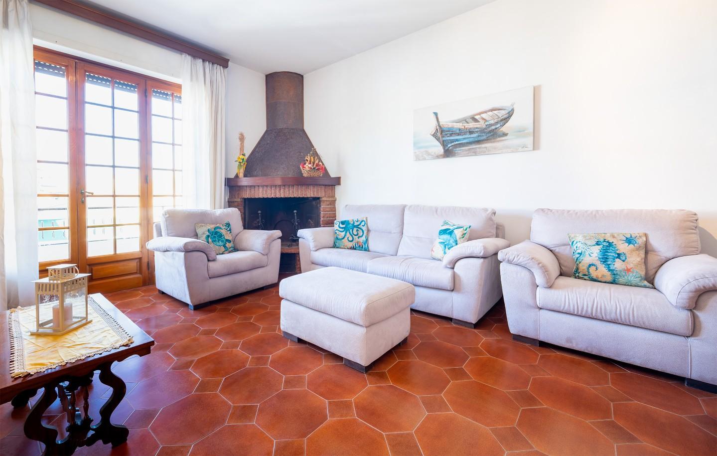 Villa Bifamiliare arredata in affitto, Viareggio terminetto