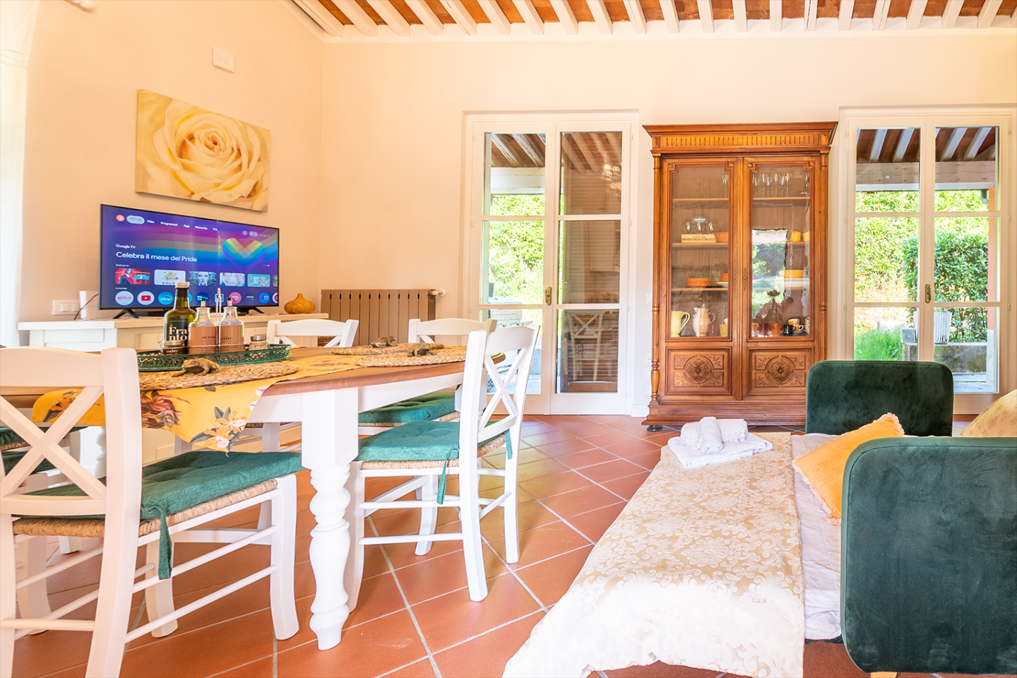 Casa indipendente arredata in affitto a Camaiore