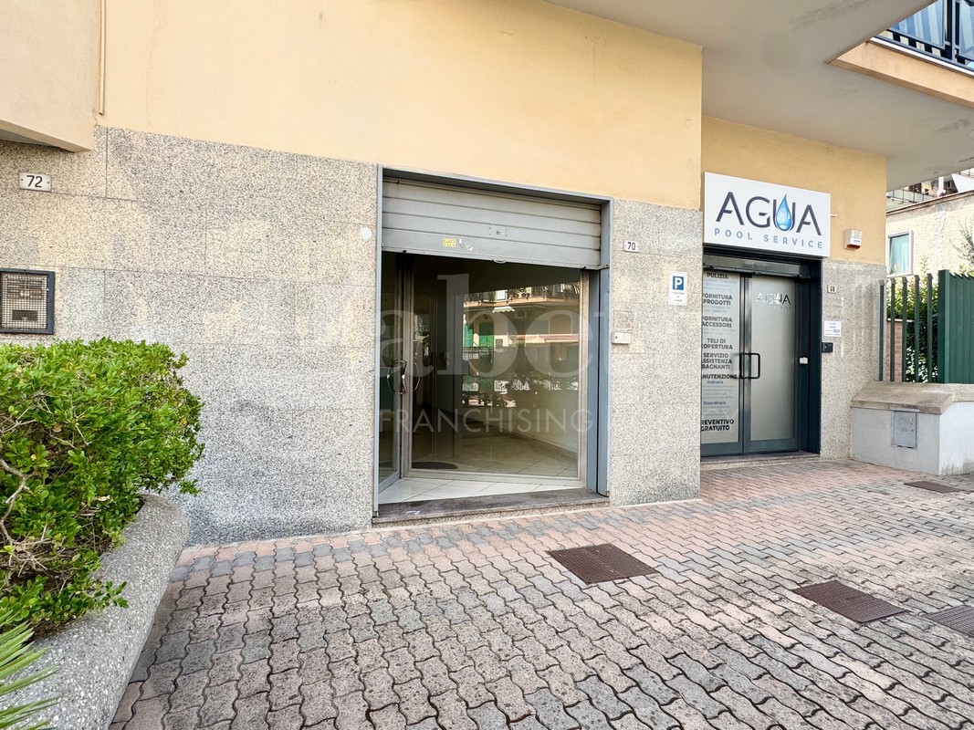 Negozio in affitto a Mugnano di Napoli