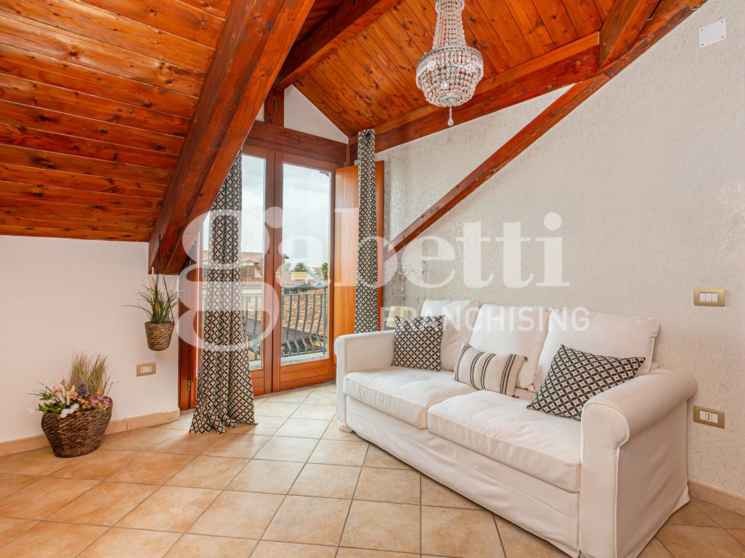 Attico in vendita a Mugnano di Napoli