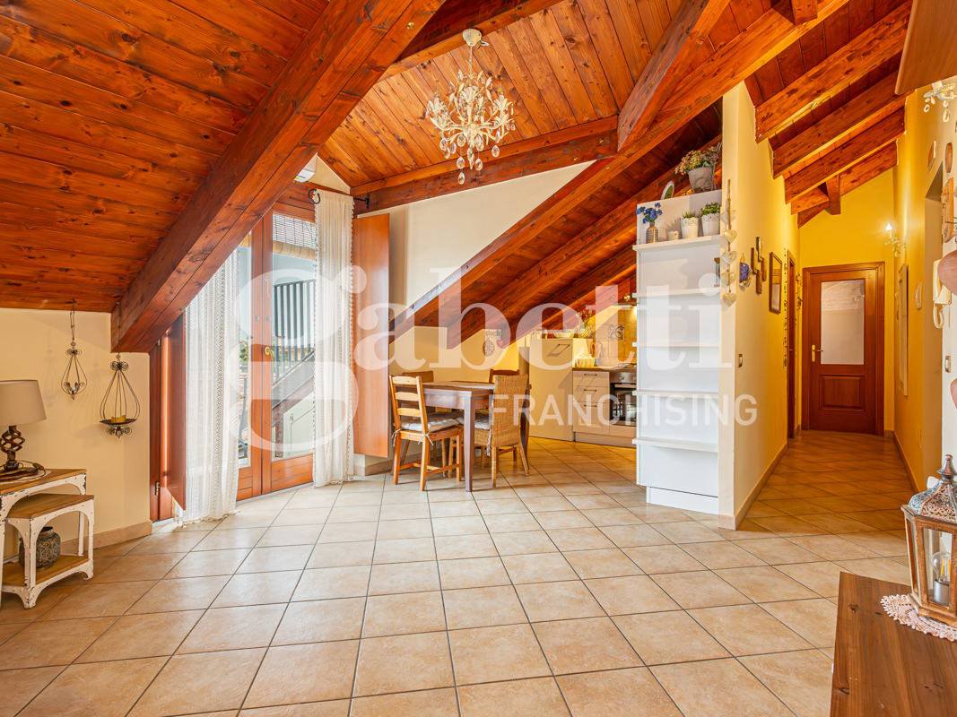 Attico in vendita a Mugnano di Napoli