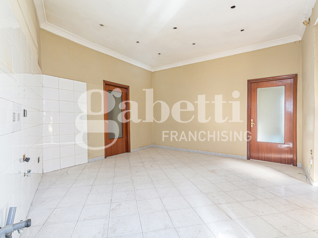 Stabile/Palazzo in vendita a Mugnano di Napoli