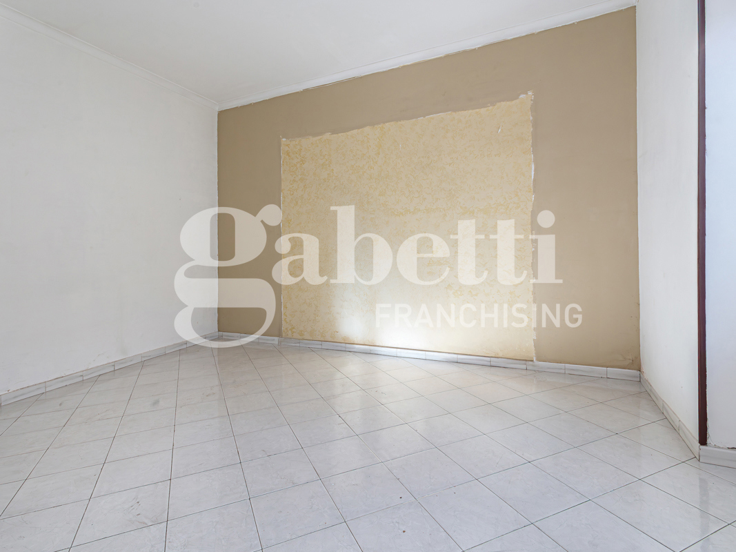 Stabile/Palazzo in vendita a Mugnano di Napoli