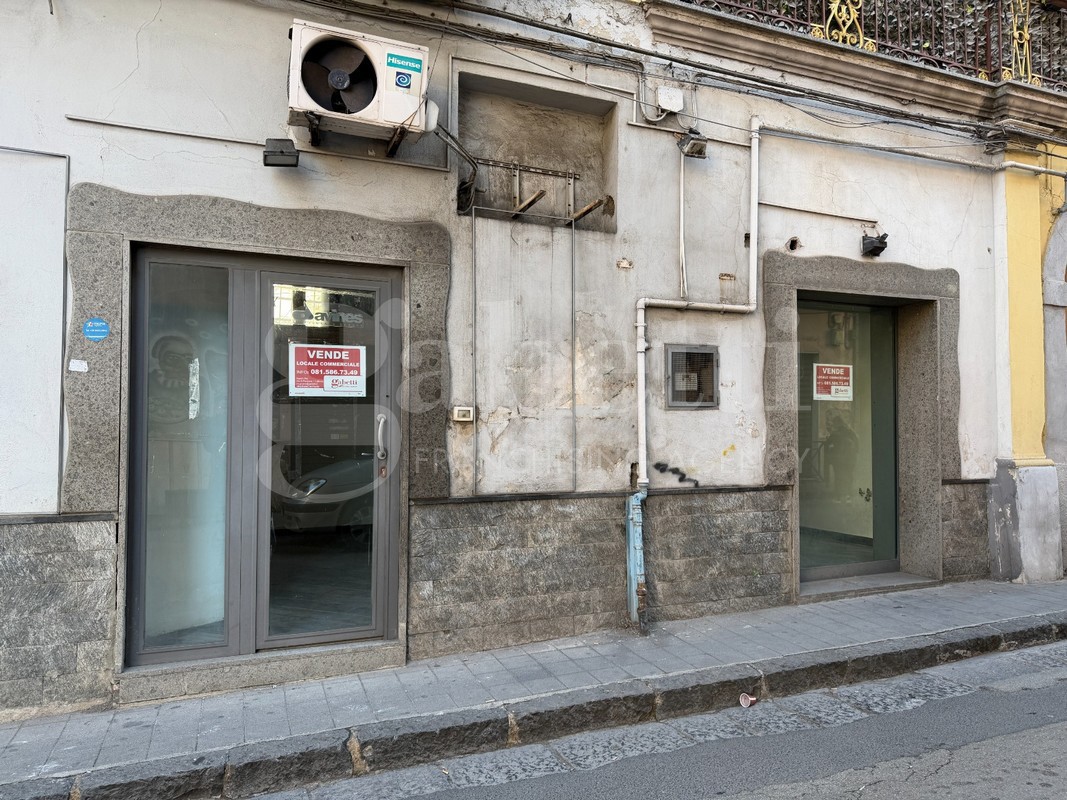 Negozio in vendita a Mugnano di Napoli