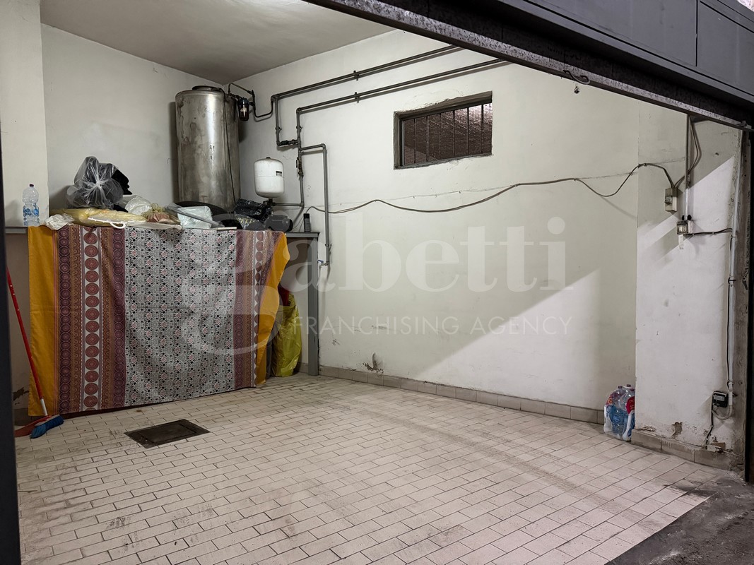 Box/Garage 20mq in vendita a Mugnano di Napoli
