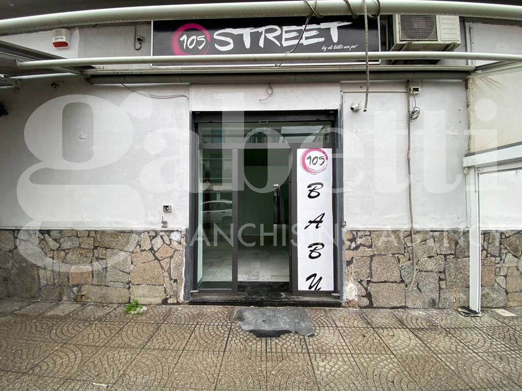 Negozio in affitto a Mugnano di Napoli