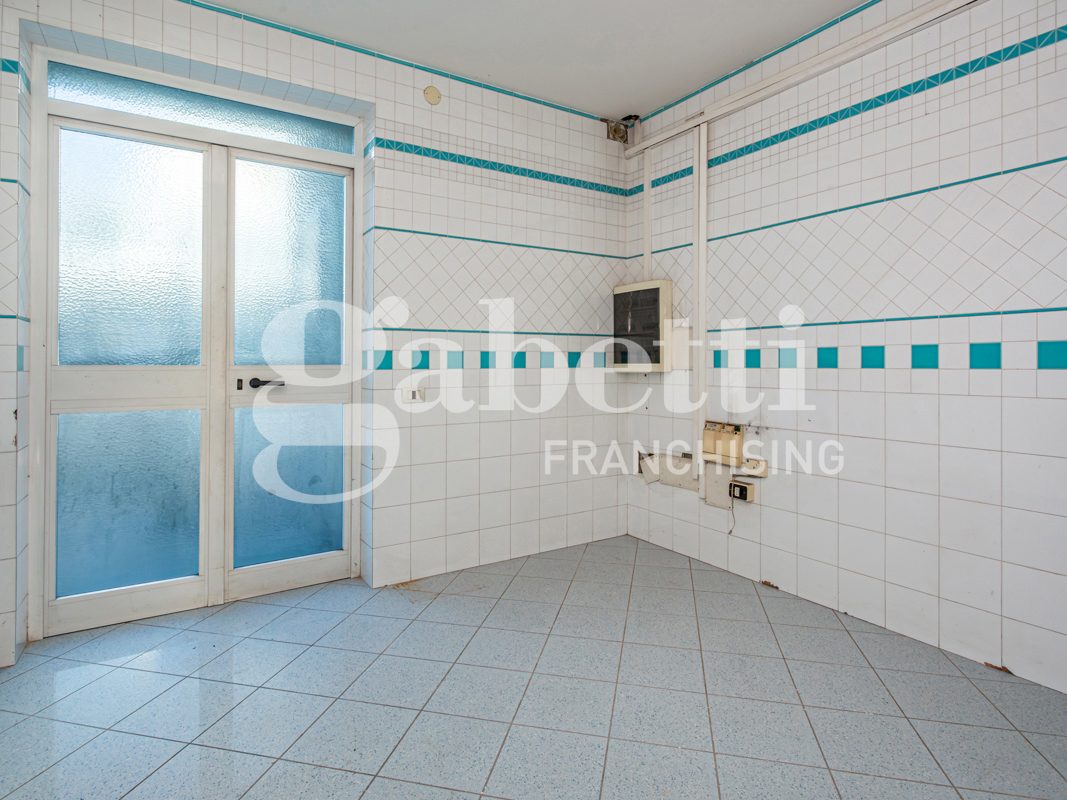 Negozio in vendita a Mugnano di Napoli