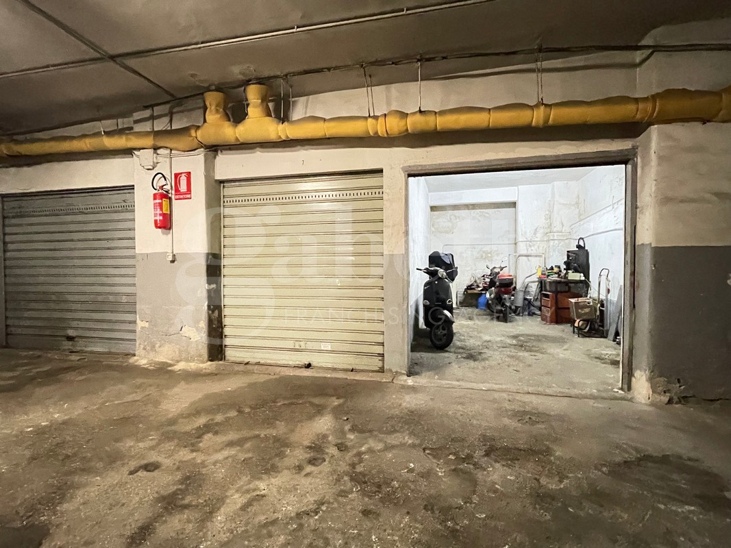 Box/Garage 20mq in vendita a Mugnano di Napoli