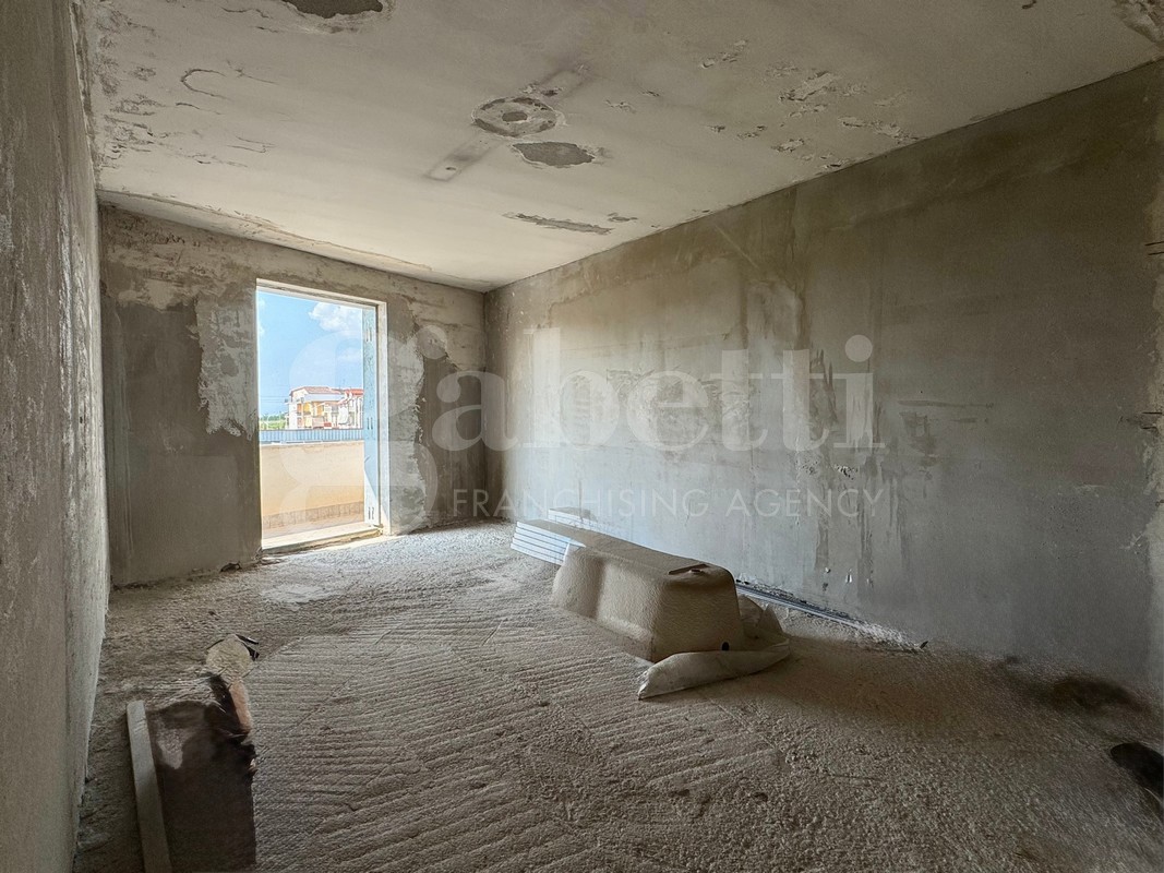 Ufficio con box doppio a Sant'Antimo