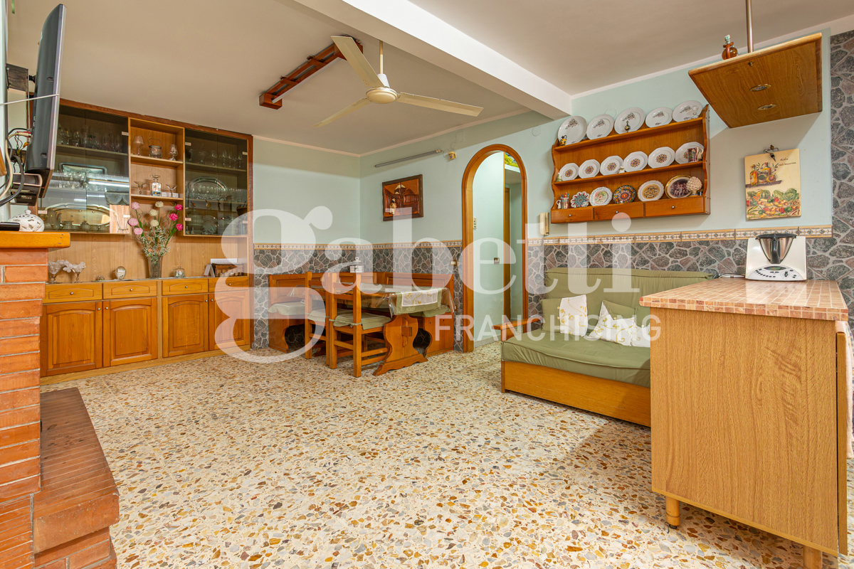 Casa indipendente con giardino a Mugnano di Napoli